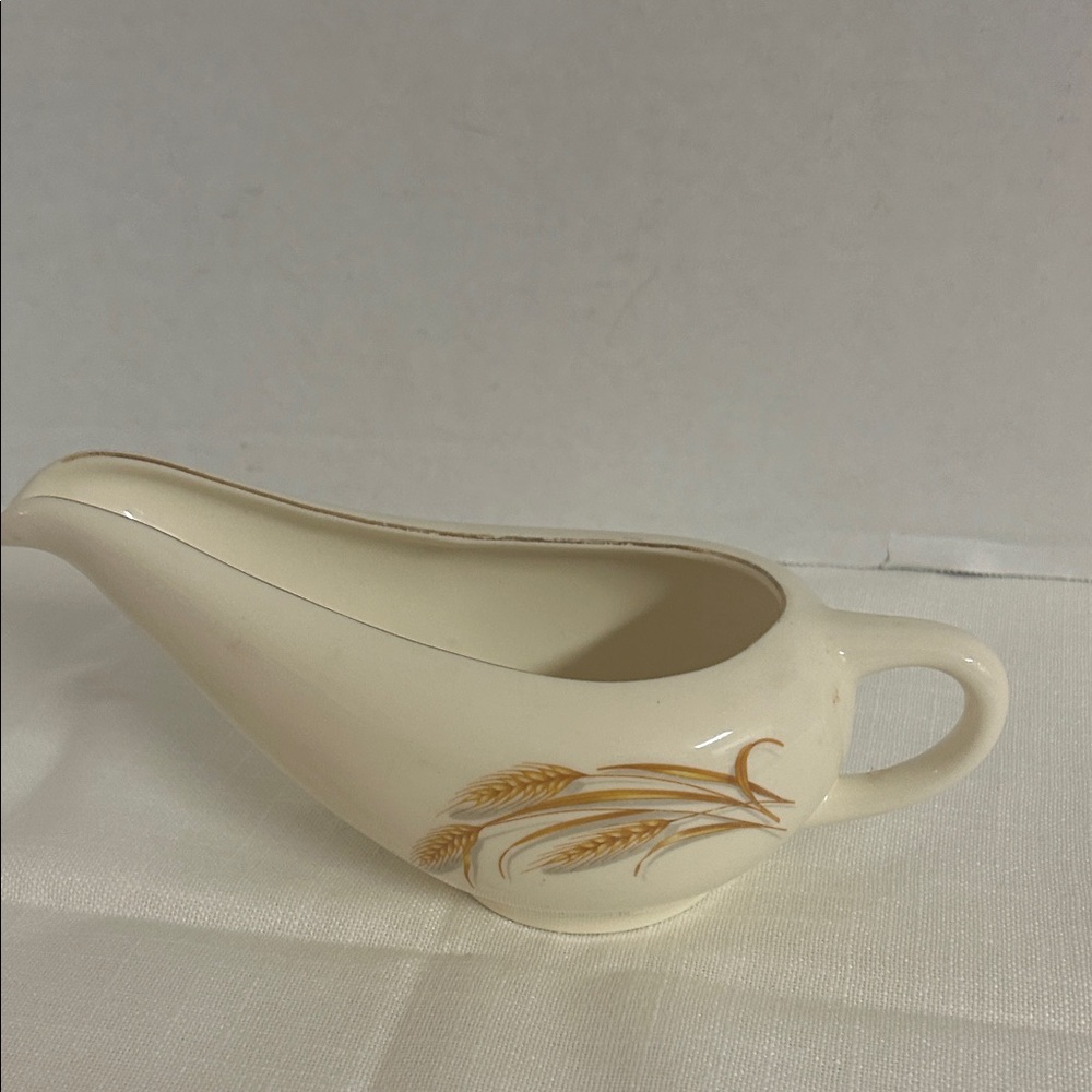 Homer Laughlin Cream Gravy Boat
